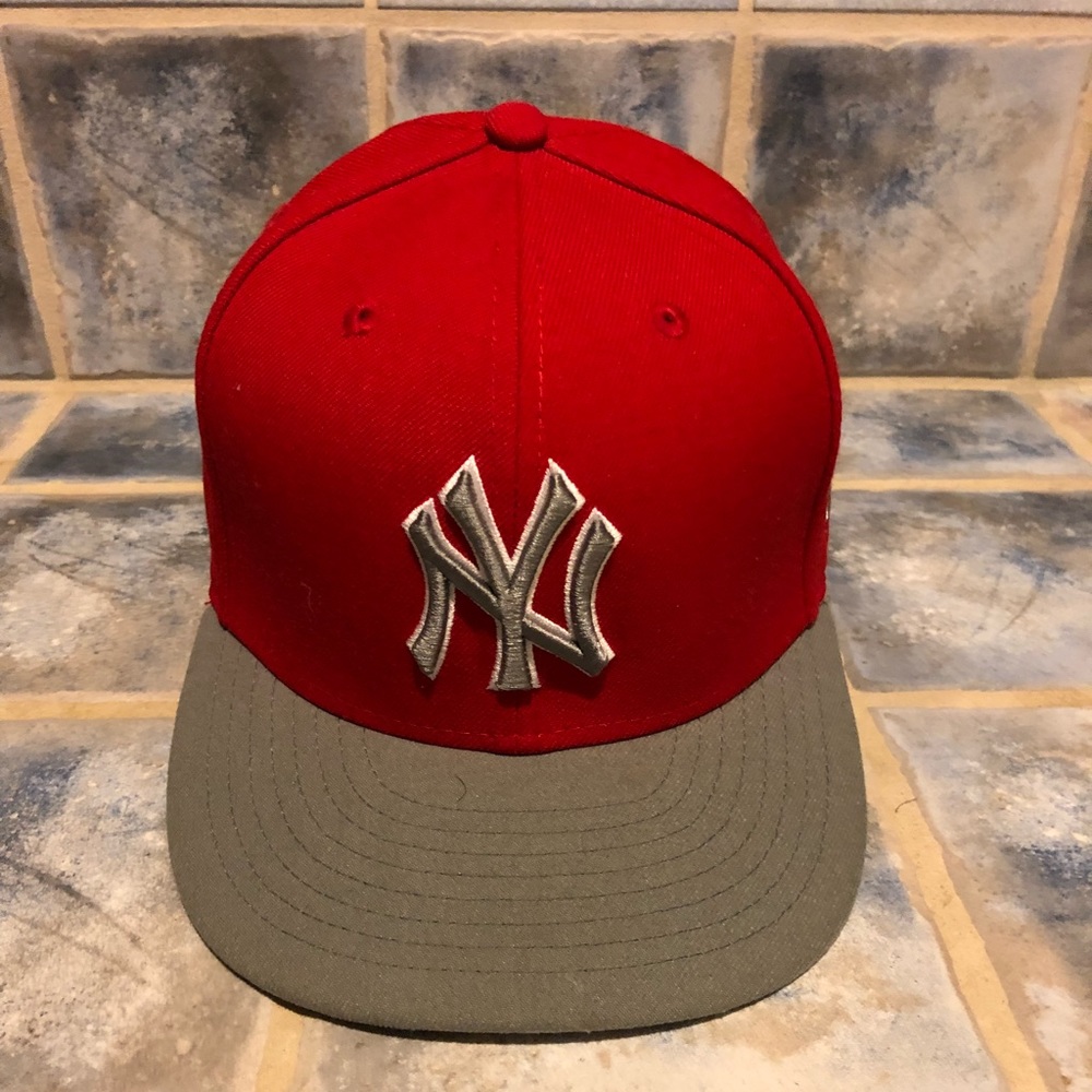 New York Yankees new era fitted hat size 7